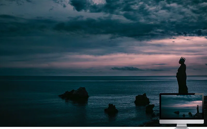 #18. Silhouette Crown Sea Wallpaper