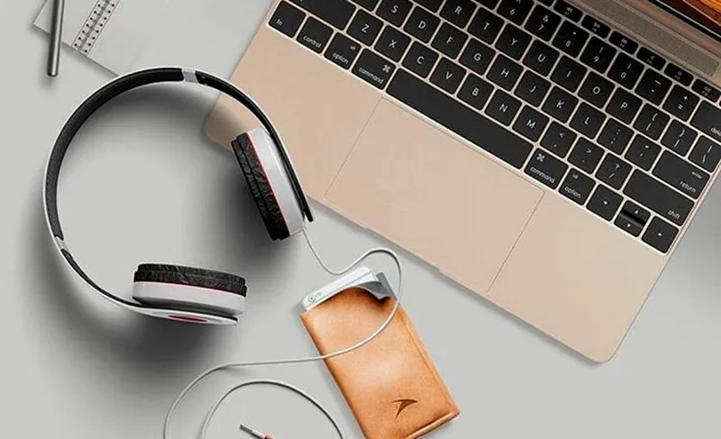 Aksesoris Laptop Headphone