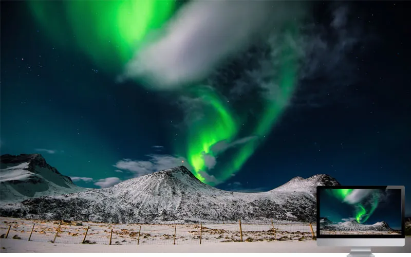 7. Aurora in Mountain