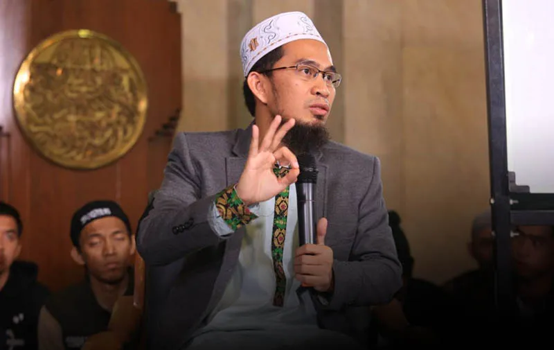 Kata Bijak Ustadz Adi Hidayat tentang Ibadah