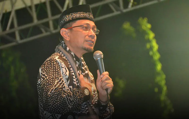 Kata Bijak Ustadz Wijayanto