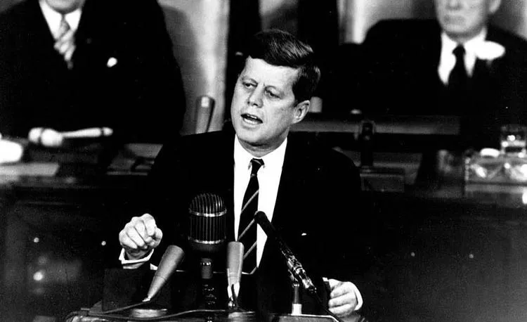 Kata Bijak John F. Kennedy