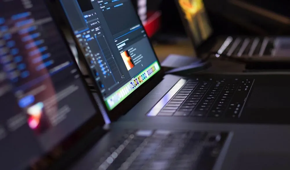 Kelebihan dan Kekurangan Adobe Premiere Pro