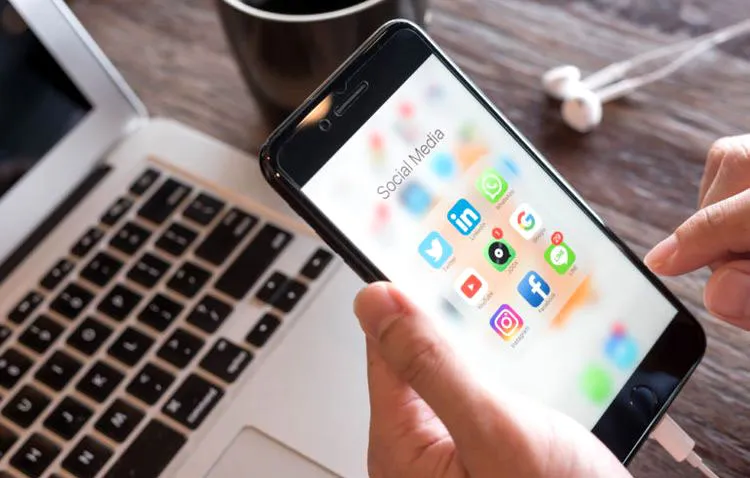 Pengertian Media Sosial