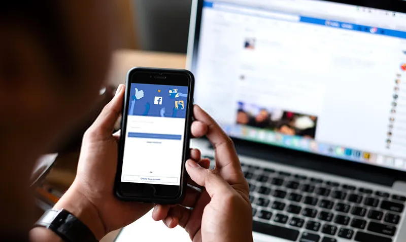 Sejarah Media Sosial