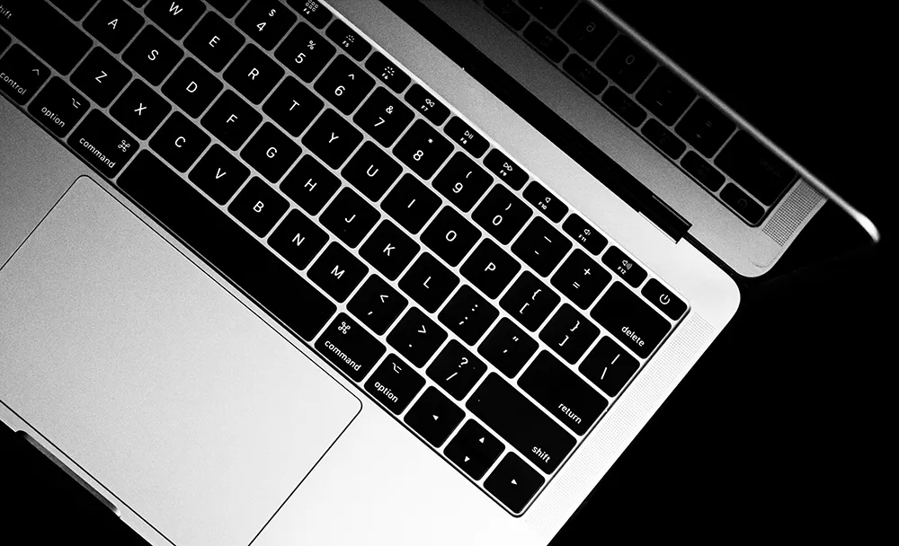 Mengatasi Black Screen Windows