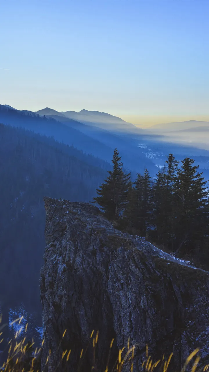 12. Wallpaper Nature Climb Untuk Android 4K