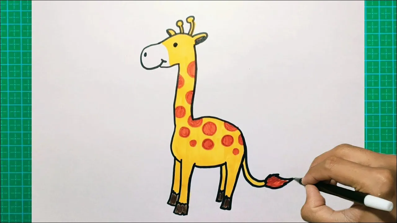 5 Jerapah hewan dengan leher panjang, berwarna unik