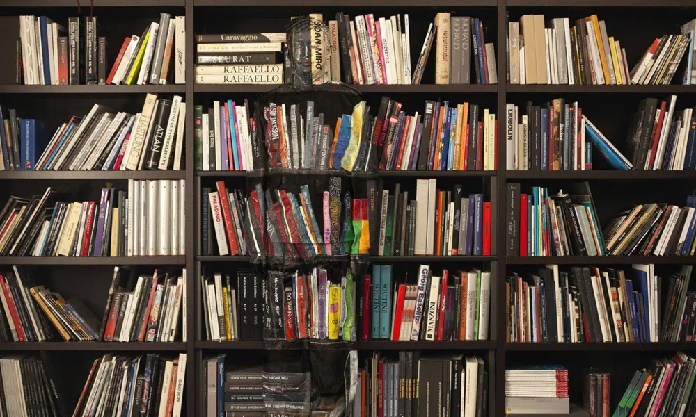 7 Antique Library Wallpaper