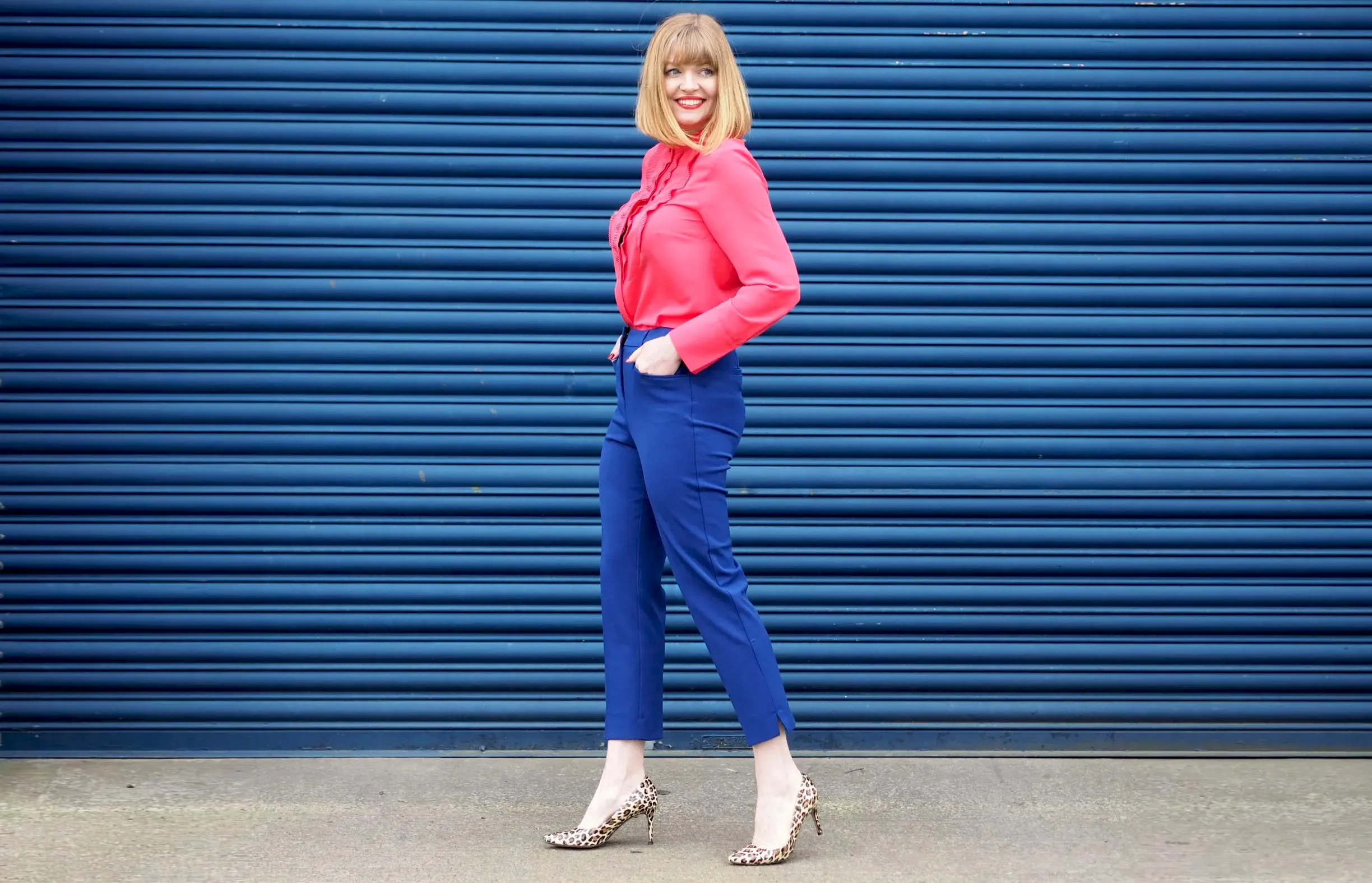 Kombinasi Biru Merah Muda