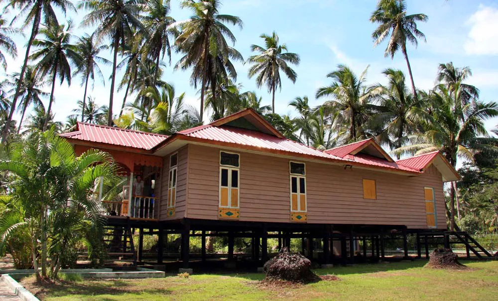 5 Rumah Atap Limas Potong