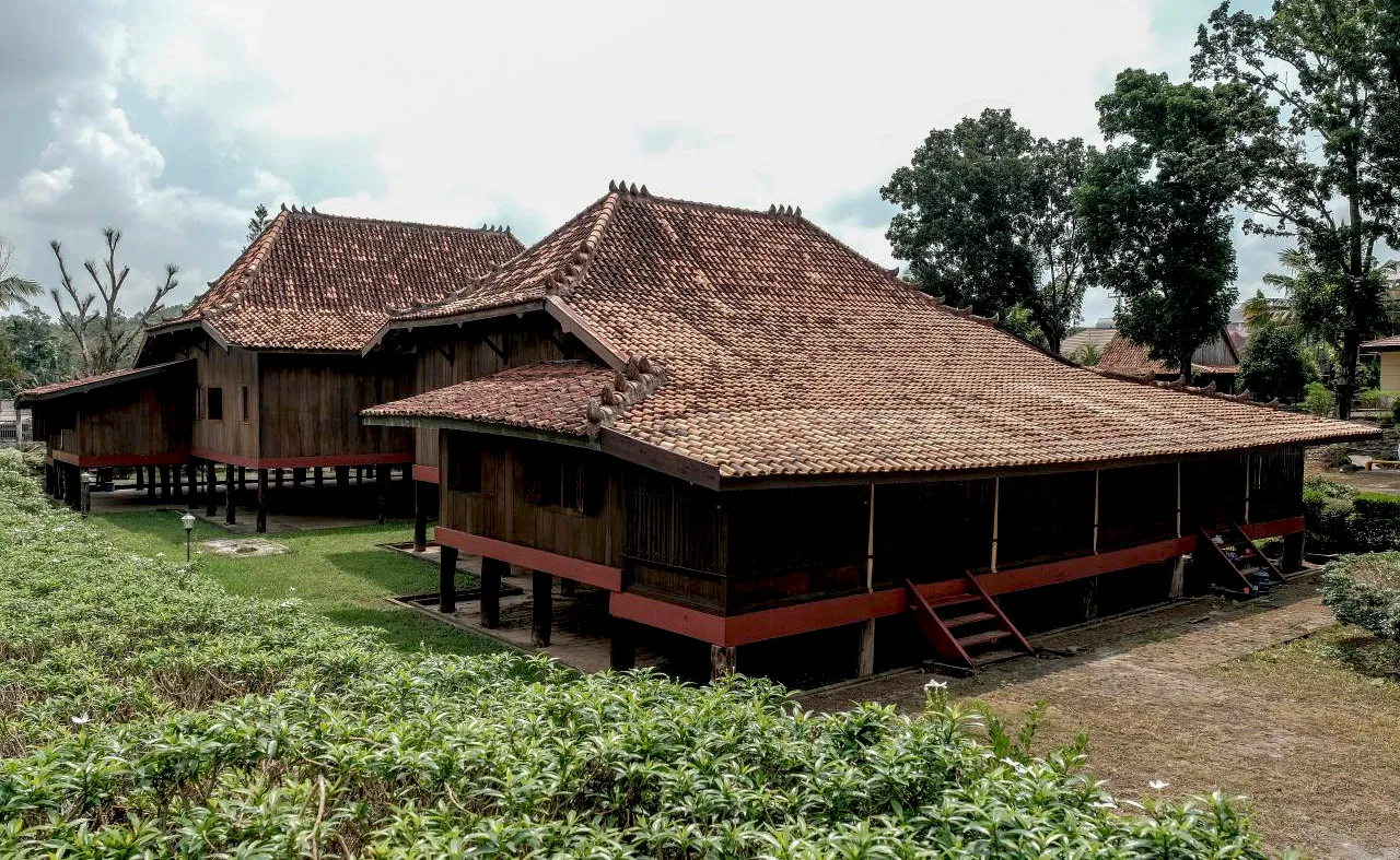 9 Rumah Limas