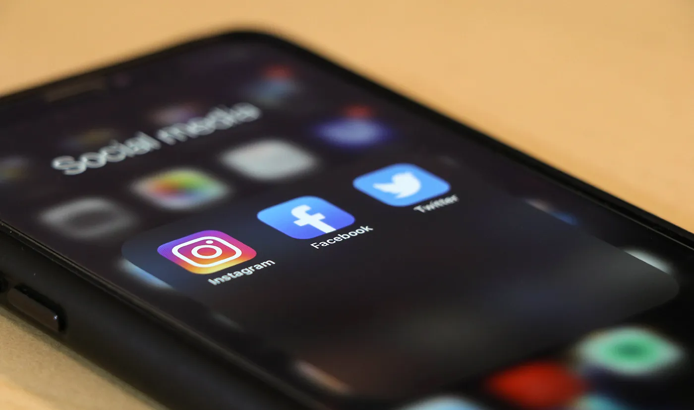 Peran Media Sosial Dalam Politik