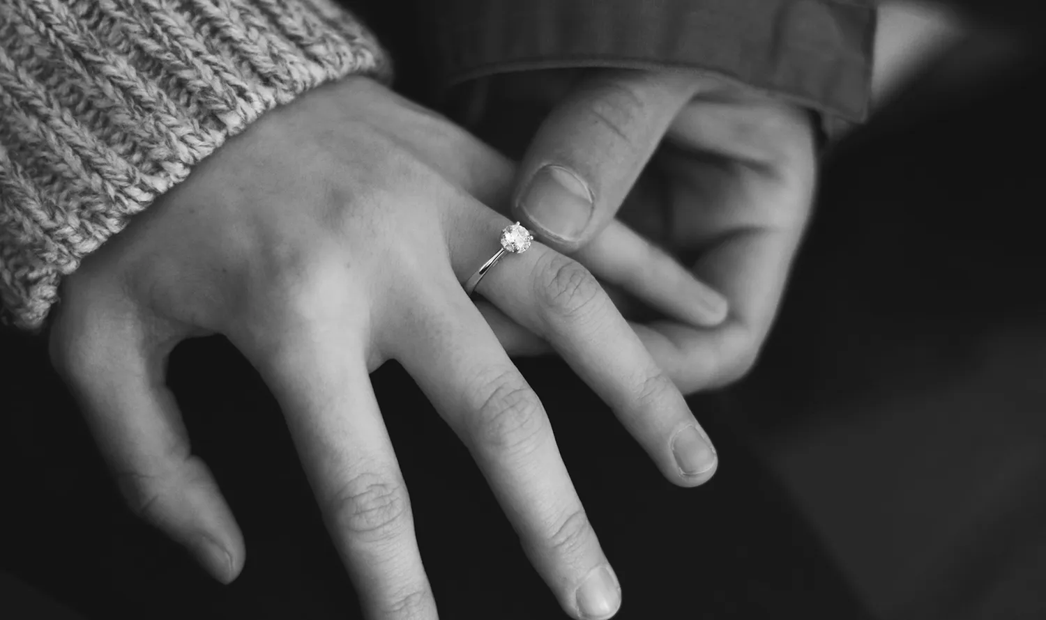 Harga Foto Tunangan di Studio