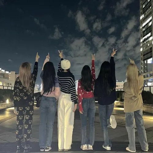 Gambar 03. PP (Foto Profil) Grup Aesthetic malam hari