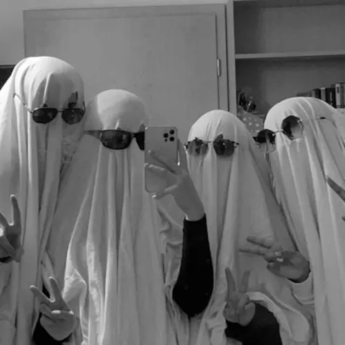 Gambar 09. PP (Foto Profil) Grup Keren tema ghost