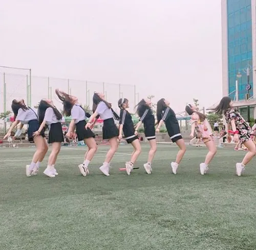 Gambar 10. PP (Foto Profil) Grup Gokil di sekolah