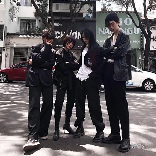 Gambar 12. PP (Foto Profil) Grup Keren black outfits