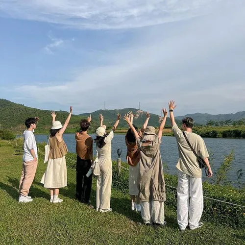 Gambar 14. PP (Foto Profil) Grup Aesthetic tepi danau