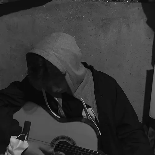 Gambar 17. PP WA Sendiri Keren bermain gitar