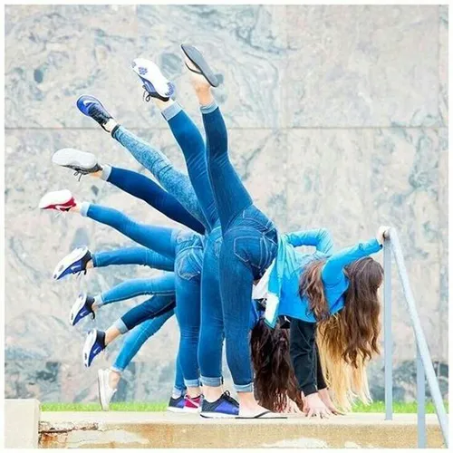 Gambar 19. PP (Foto Profil) Grup Gokil mengangkat satu kaki