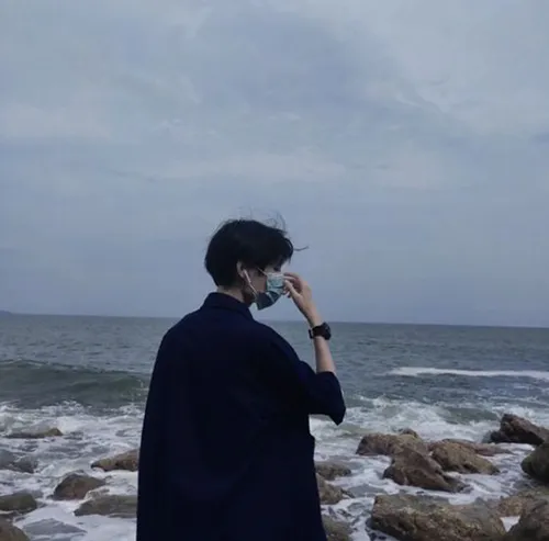 Gambar 20. PP WA Sendiri Aesthetic cowok pantai