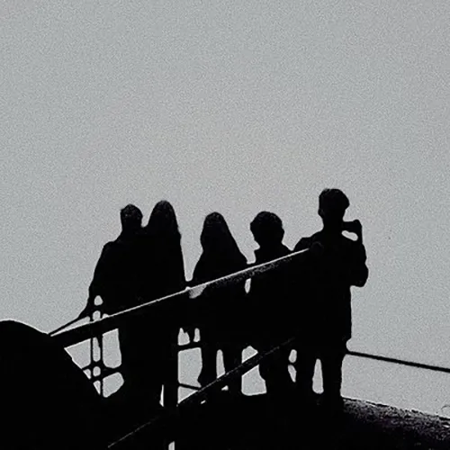 Gambar 21. PP (Foto Profil) Grup Keren di atas tangga