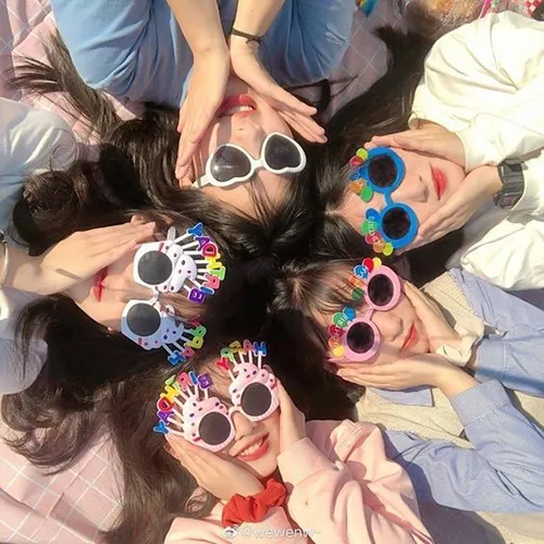 Gambar 23. PP (Foto Profil) Grup Aesthetic kacamata unik