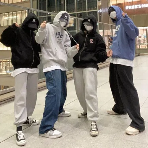 Gambar 30. PP (Foto Profil) Grup Keren pakai jaket