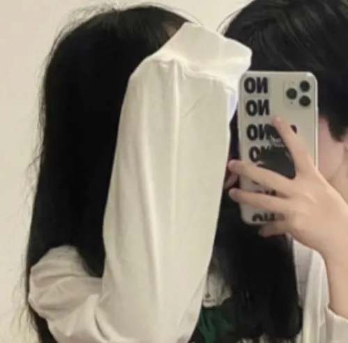 Gambar 13. PP WA Korea Couple Terpisah Mirror Selfie (Cewek)