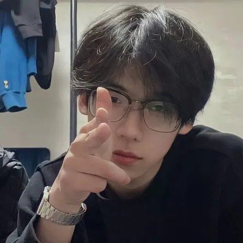 Gambar 15. PP WA Korea Lucu Cowok Pose Tembak