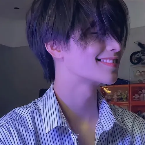 Gambar 17. PP WA Korea Lucu Cowok Smiling