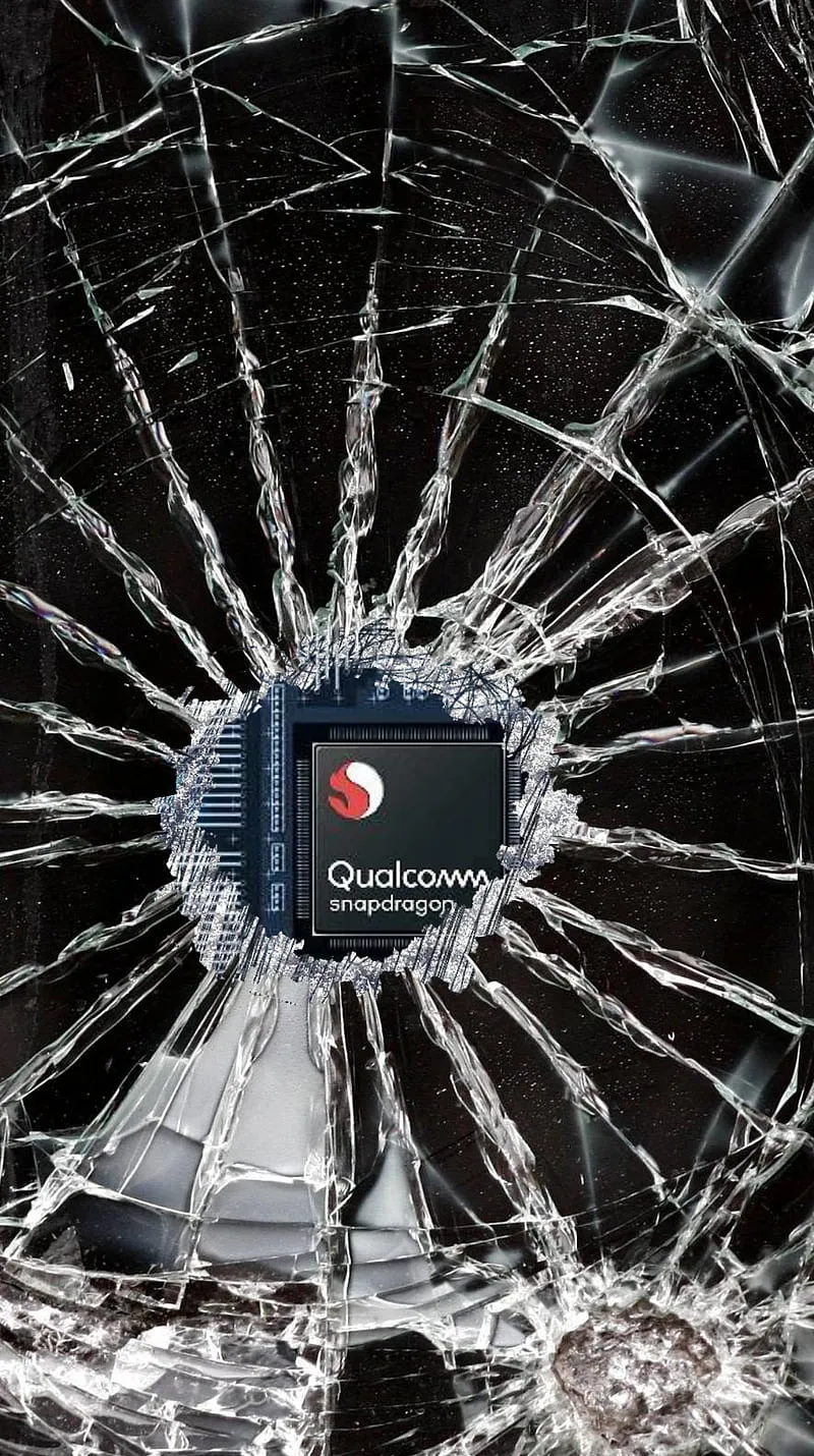 Gambar 01. broken cracked phone screen