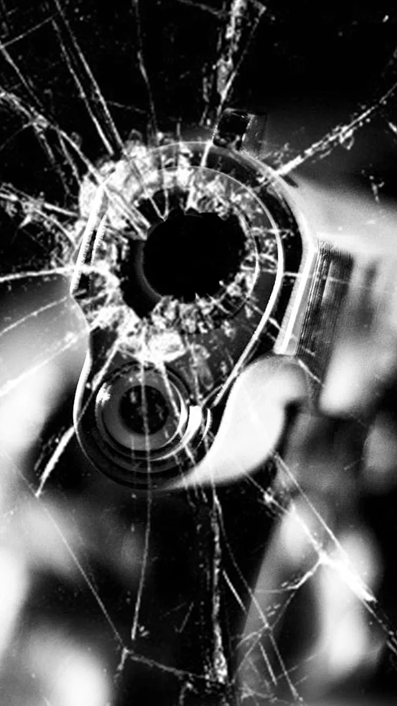 Gambar 25. broken screen weapon