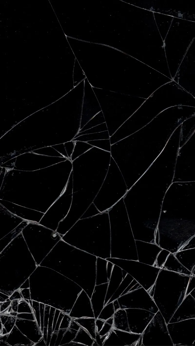 Gambar 26. Cracked screen phone
