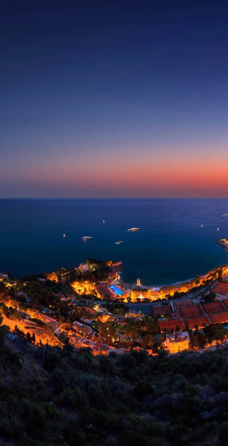 Gambar 26. Perkampungan Pinggir Pantai